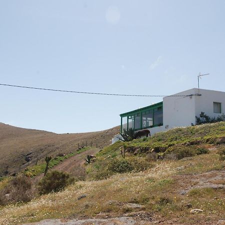 Villa El Perinque Femés Eksteriør billede